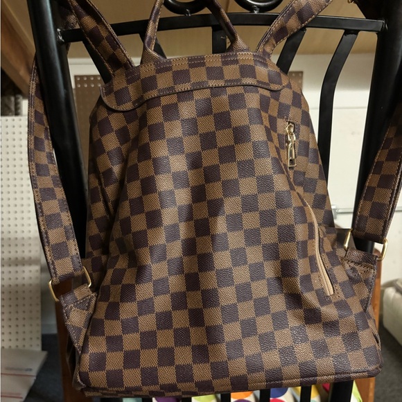 Checkered Brown Backpack - Picture 2 of 4